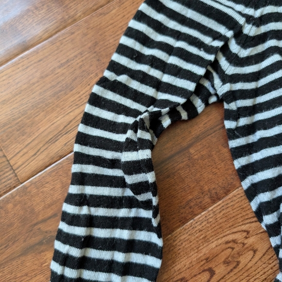 H&M Ladies Nautical Lightweight Knit Long Sleeve Striped Black WhiteSweater Sz M - Picture 9 of 10